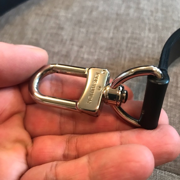 Louis Vuitton Adjustable Leather Strap - Picture 6 of 7